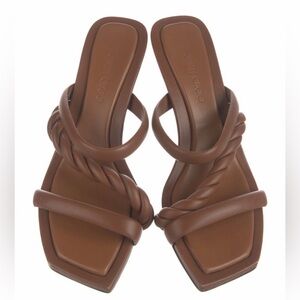 $850 Jimmy Choo Brown Leather Sandal Heels